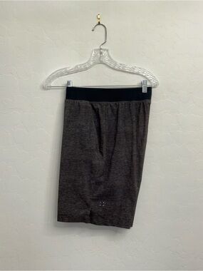 lululemon athletica Men's Heathered Charcoal Shorts with Black Waistband